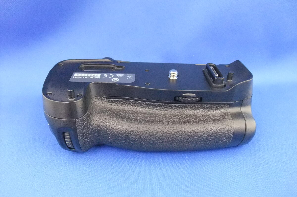 中古】ニコン マルチパワーバッテリーパック MB-D17 在庫一覧｜カメラ