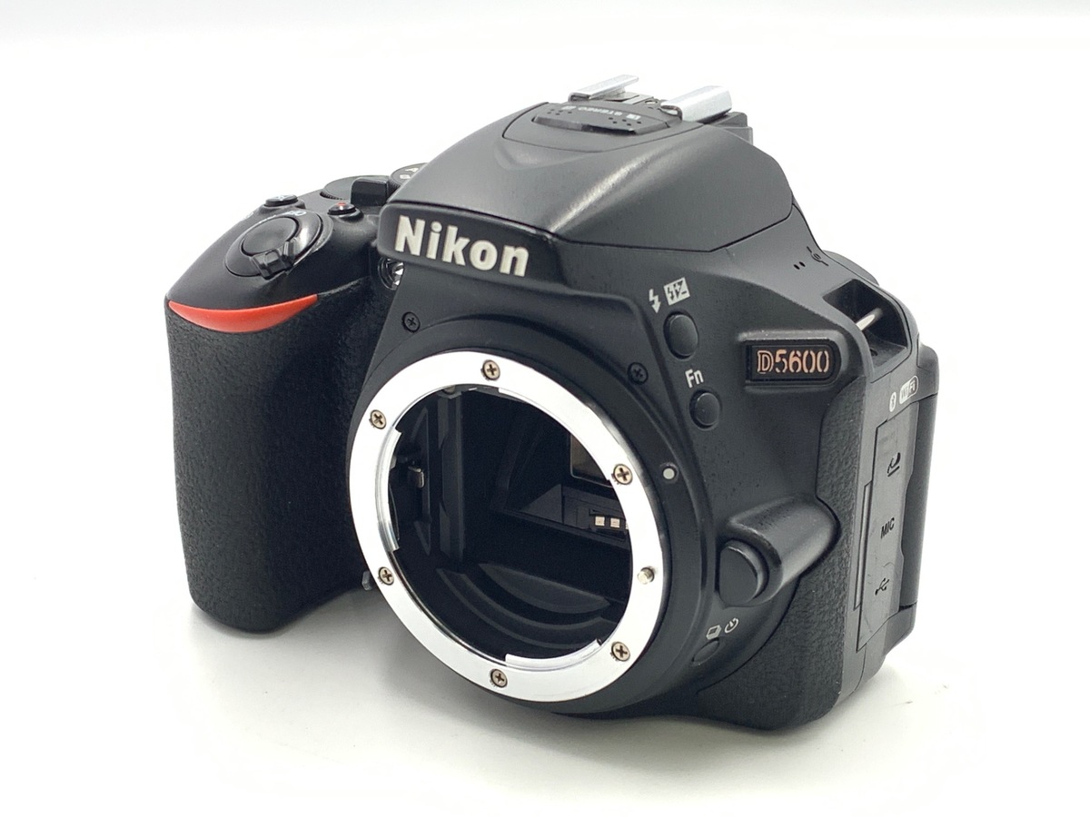 D5600 ボディ【2416万画素】