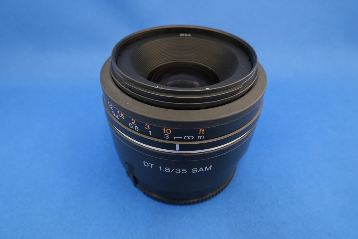 中古：AB(良品)】ソニー DT 35mm F1.8 SAM [SAL35F18] | 2446520016004