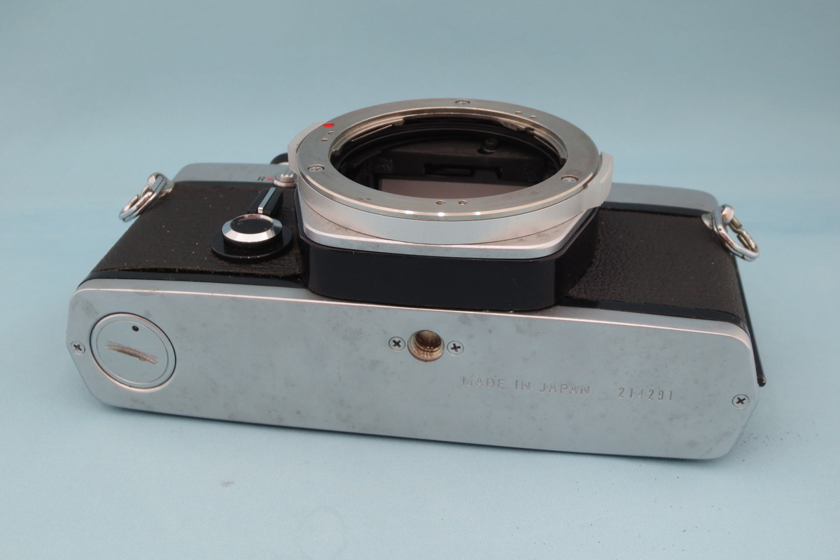 中古：C(やや難あり)】オリンパス OM-1 ボディ シルバー | 2446570004914