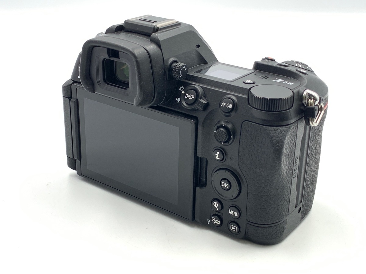Z6III �{�f�B