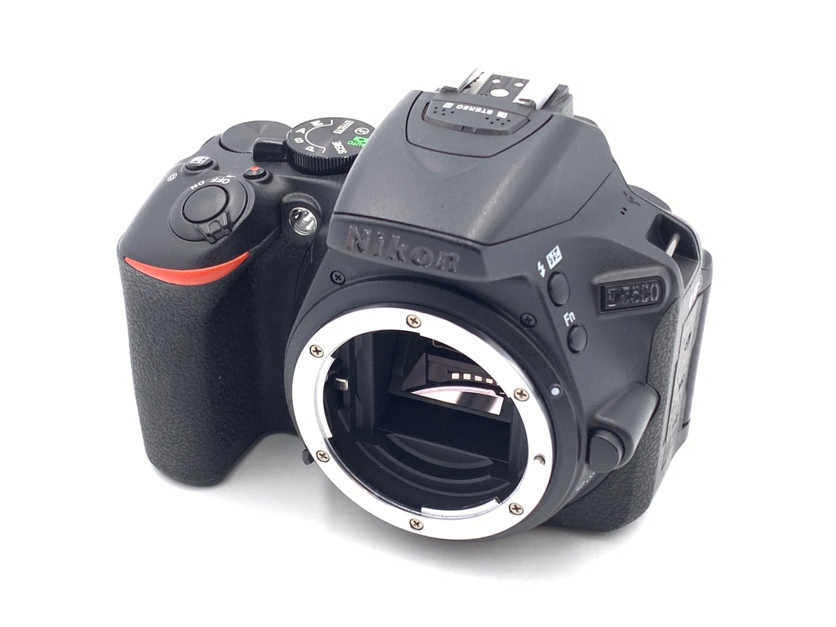 ニコン D5600 ボディ