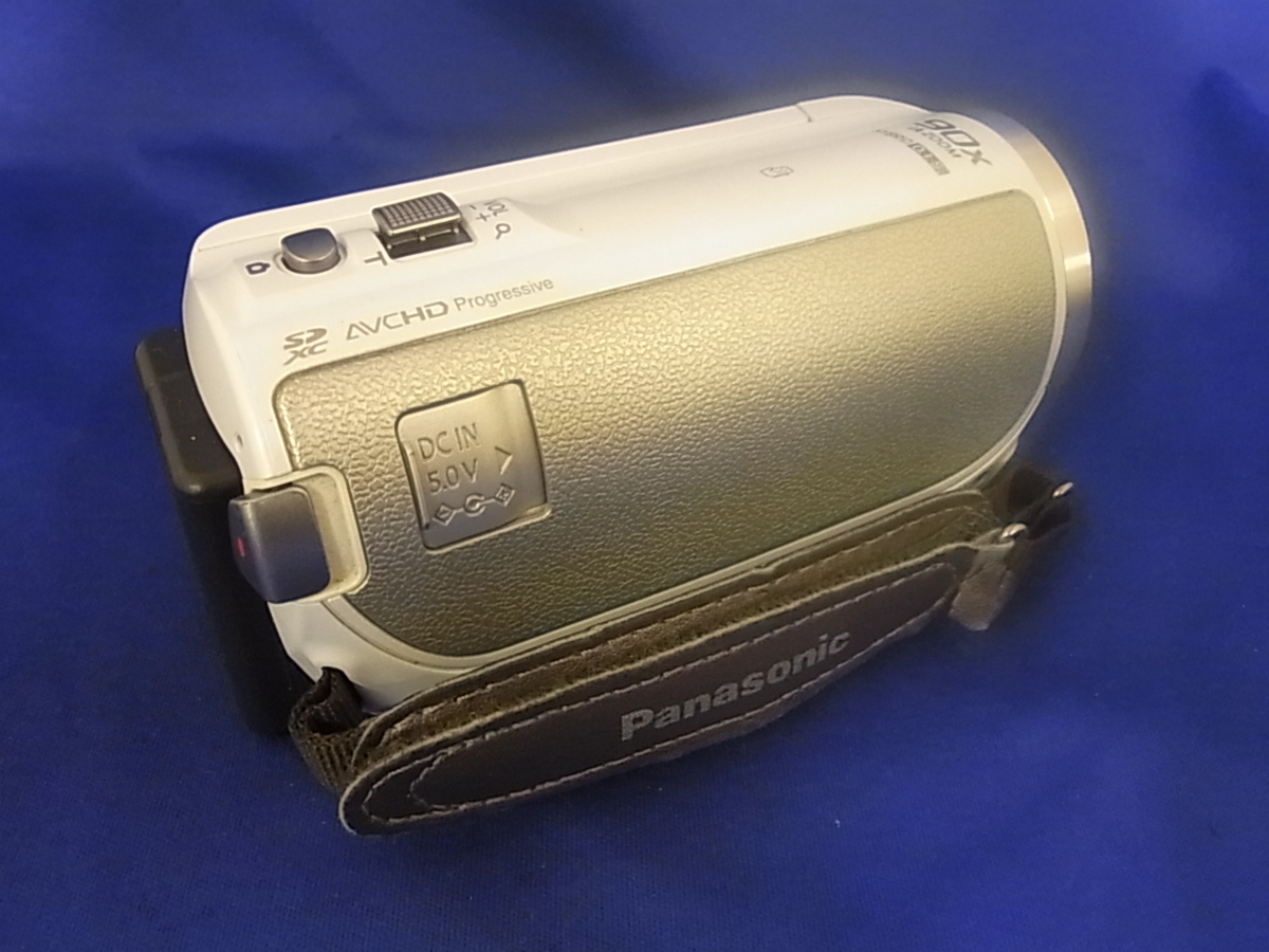 美品 Wi-Fi♪ 対応Panasonic HC-V550M ホワイト Amazon.co.jp: パナソニック デジタルハイビジョンビデオカメラ