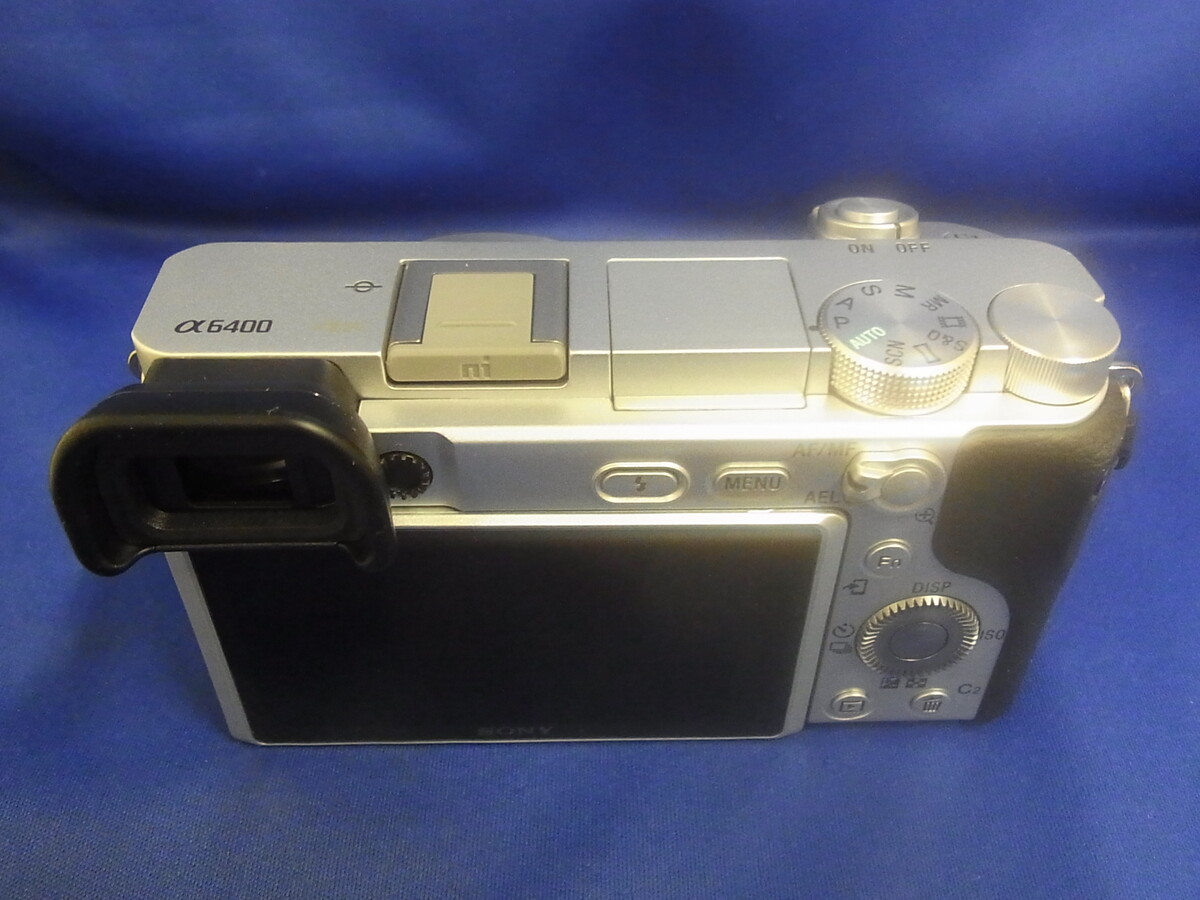 α6400 ボディ シルバー ILCE-6400【2420万画素】