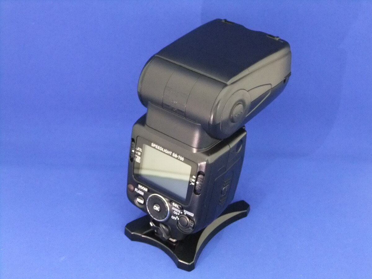 ニコン スピードライト SB-700