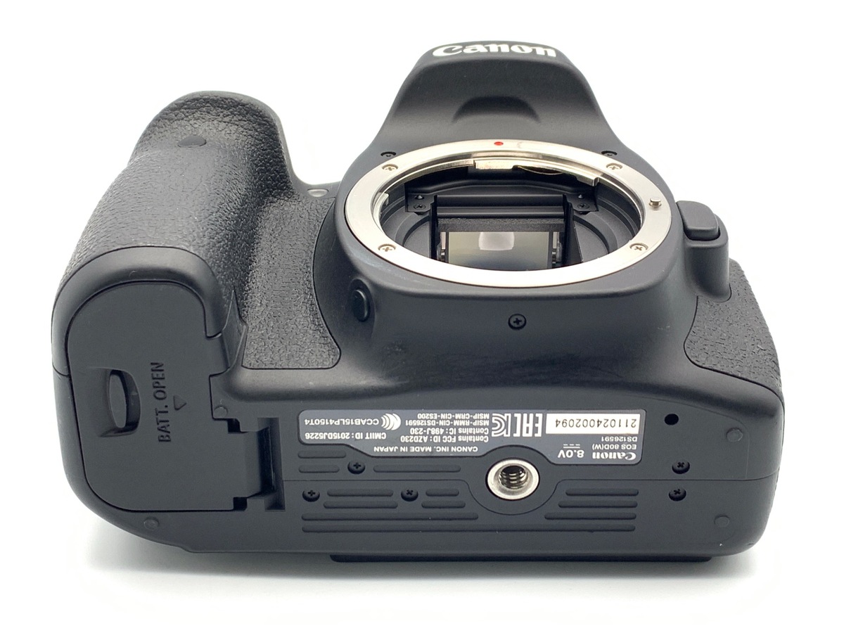 �L���m�� EOS 80D �{�f�B