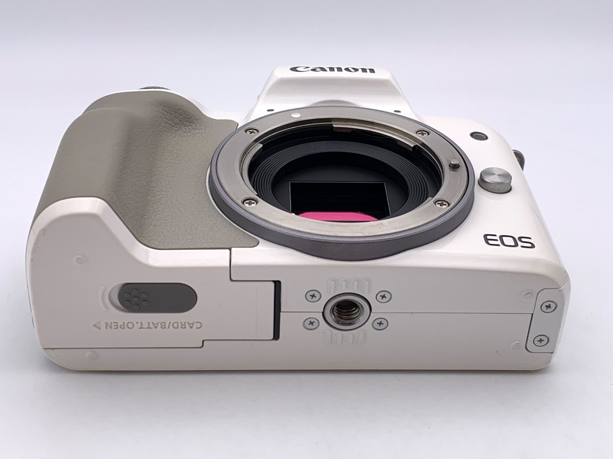 中古：B(並品)】キヤノン EOS Kiss M ボディ ホワイト | 2447070052405