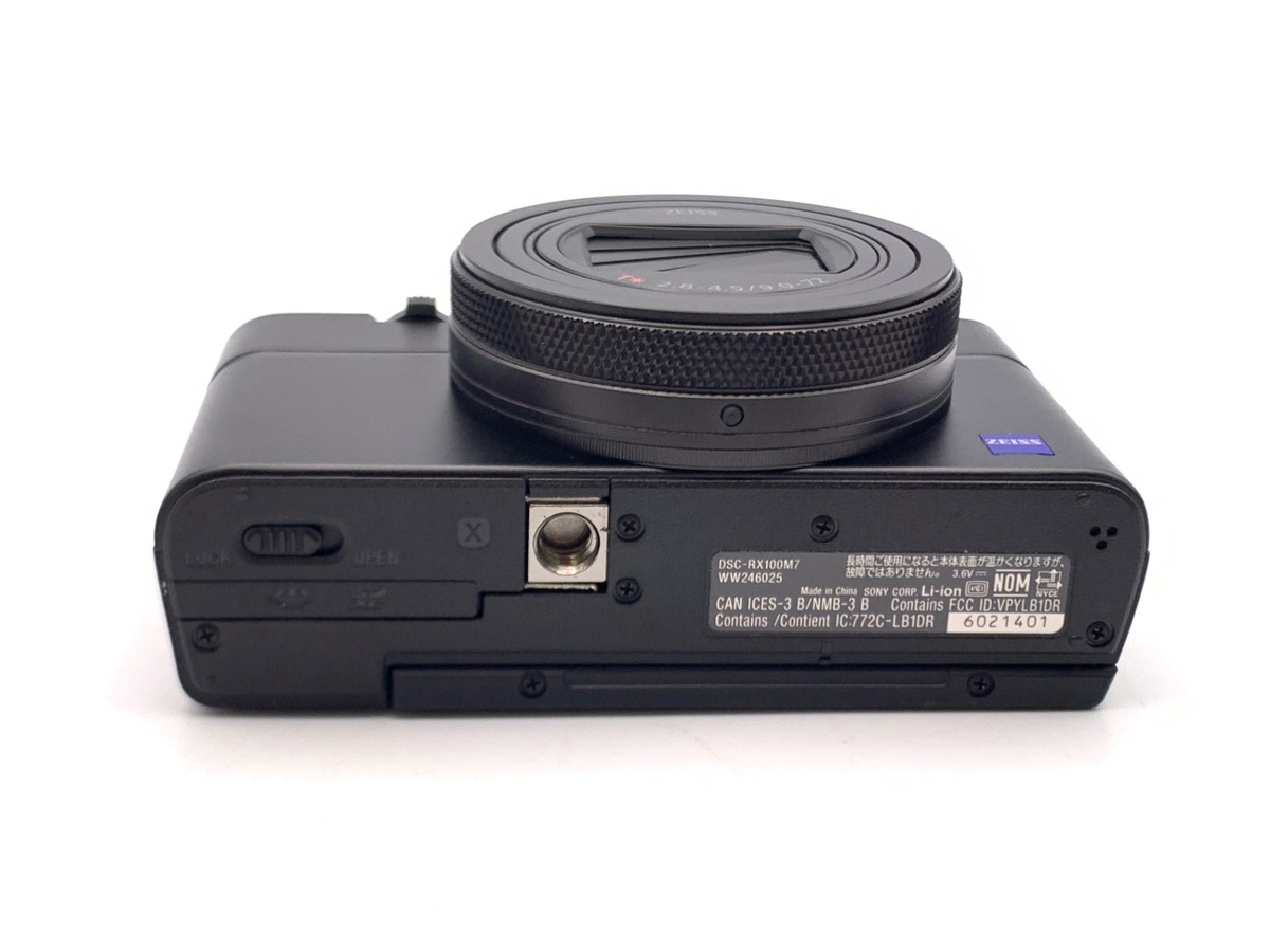 DSC-RX100M7�y2010����f�z