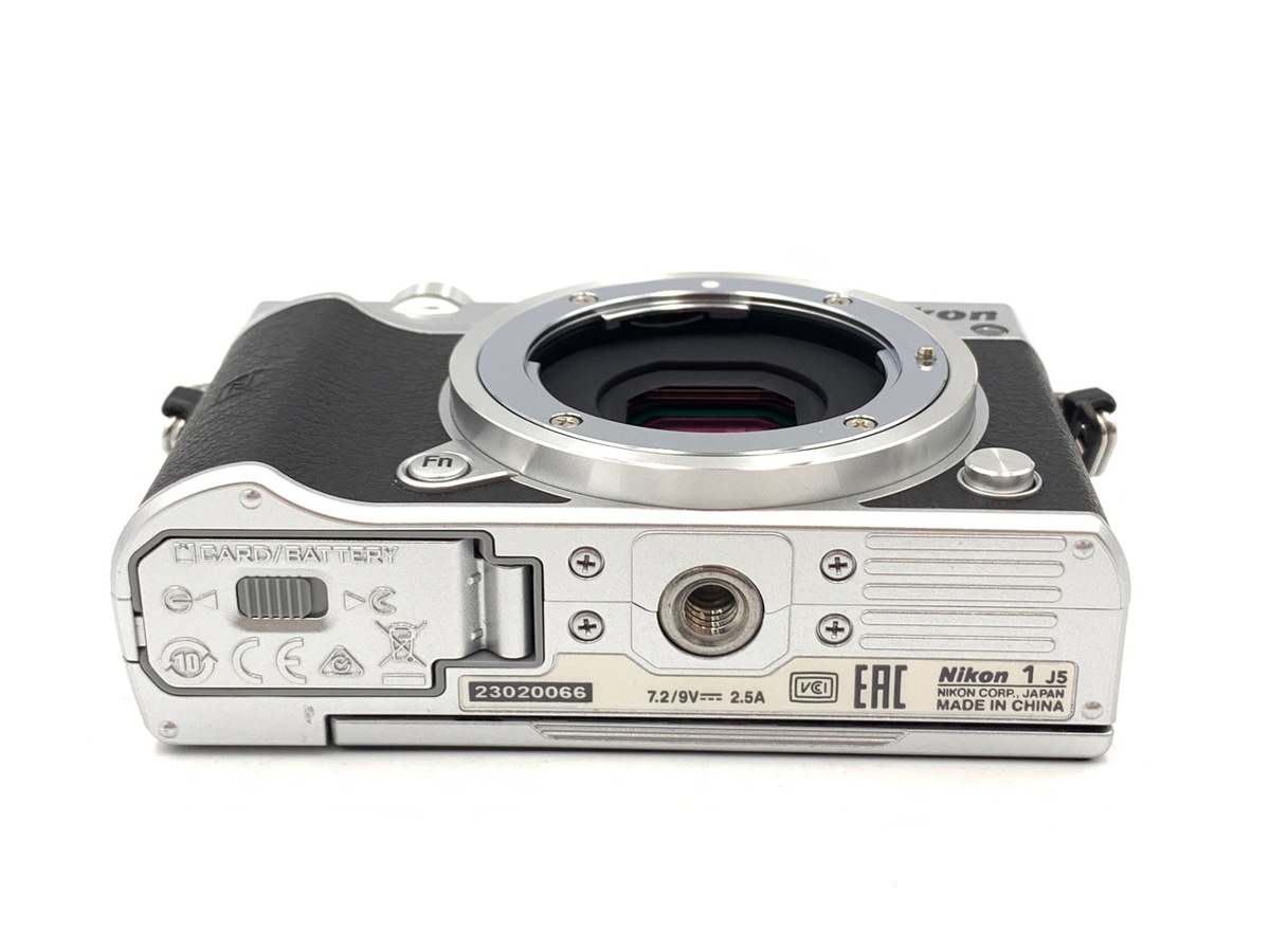 【美品】ニコン Nikon 1 J5 ボディ シルバー 完動品 #350b 中古】ニコン Nikon1 J5 ボディ シルバー｜｜カメラのキタムラネット