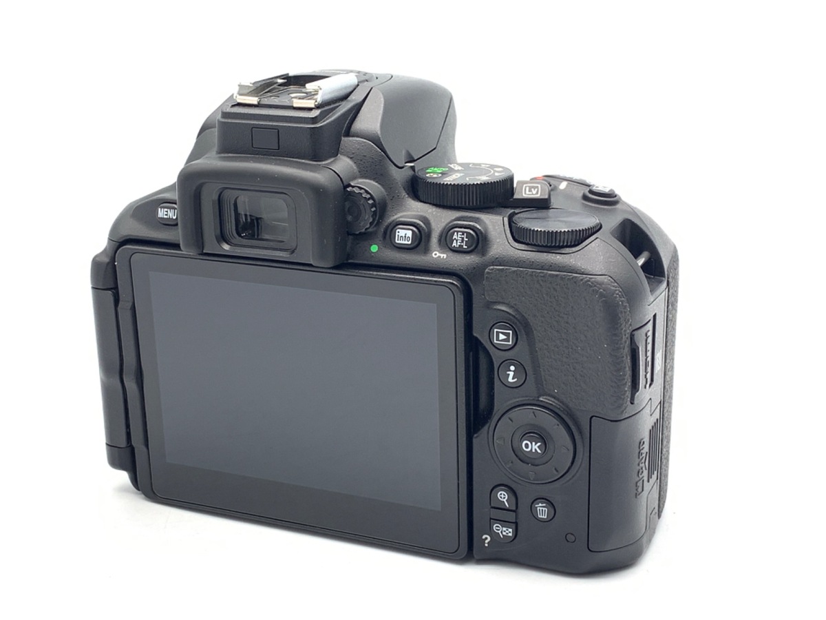 D5600 ボディ【2416万画素】