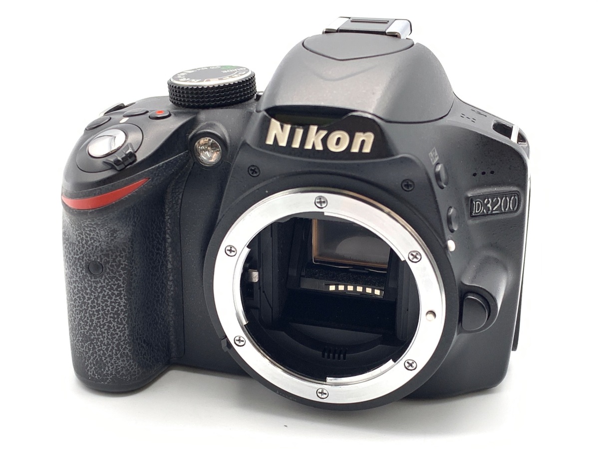 D3200 ボディ ブラック【2420万画素】