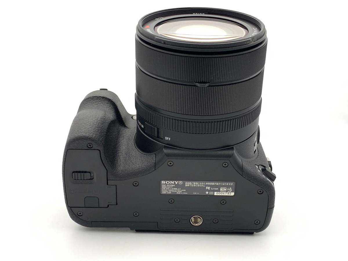DSC-RX10M4�y2010����f�z