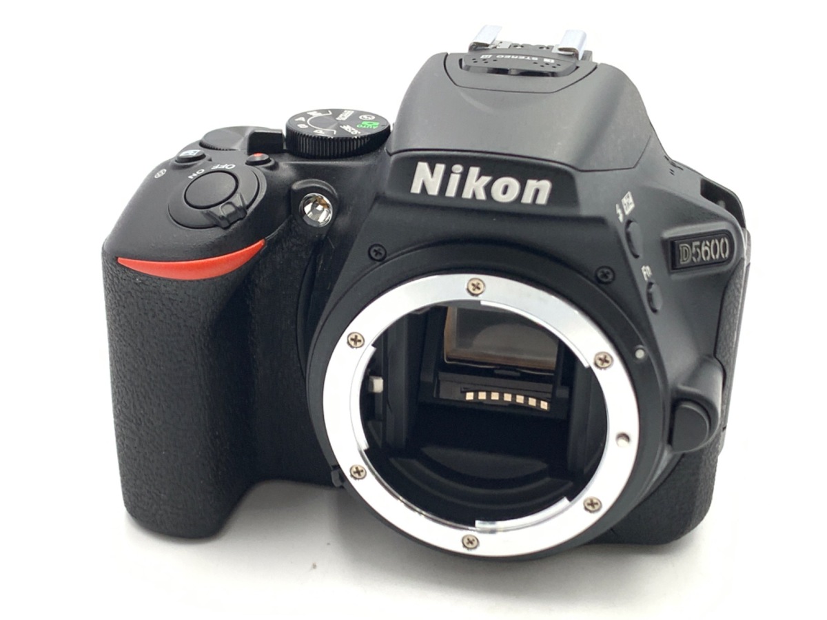Nikon デジタル一眼レフ D5600 ボディ 71eVtQ3b6pL._UF1000,1000_QL80_.jpg