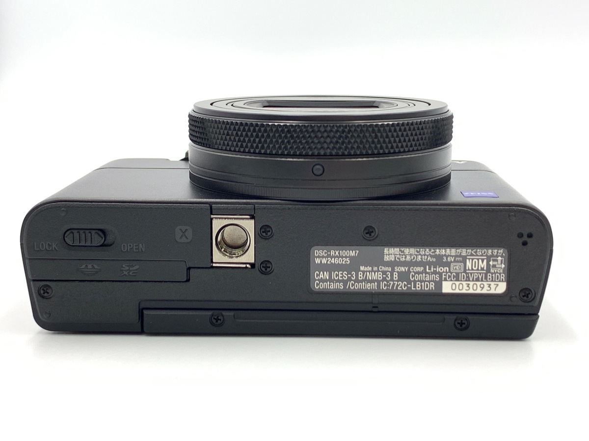DSC-RX100M7�y2010����f�z