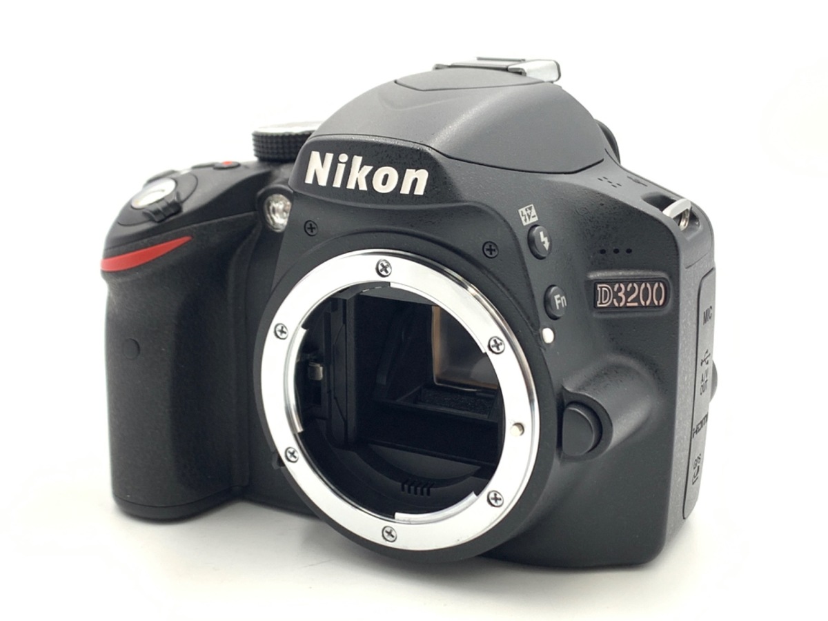 �j�R�� D3200 �{�f�B �u���b�N