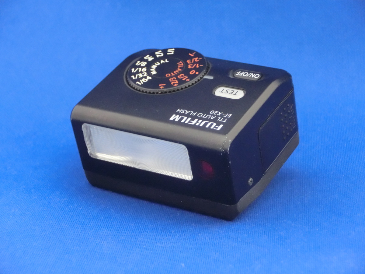 �t�W�t�C���� EF-X20 �N���b�v�I���t���b�V��