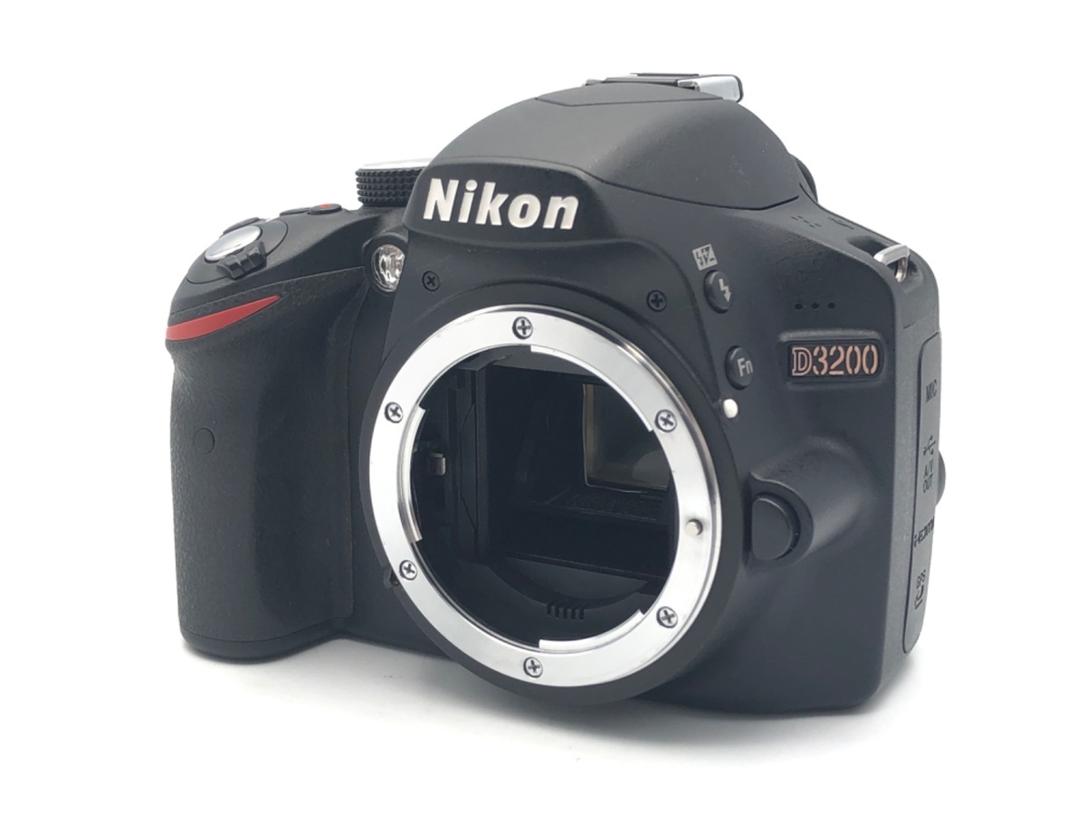 D3200 ボディ ブラック【2420万画素】