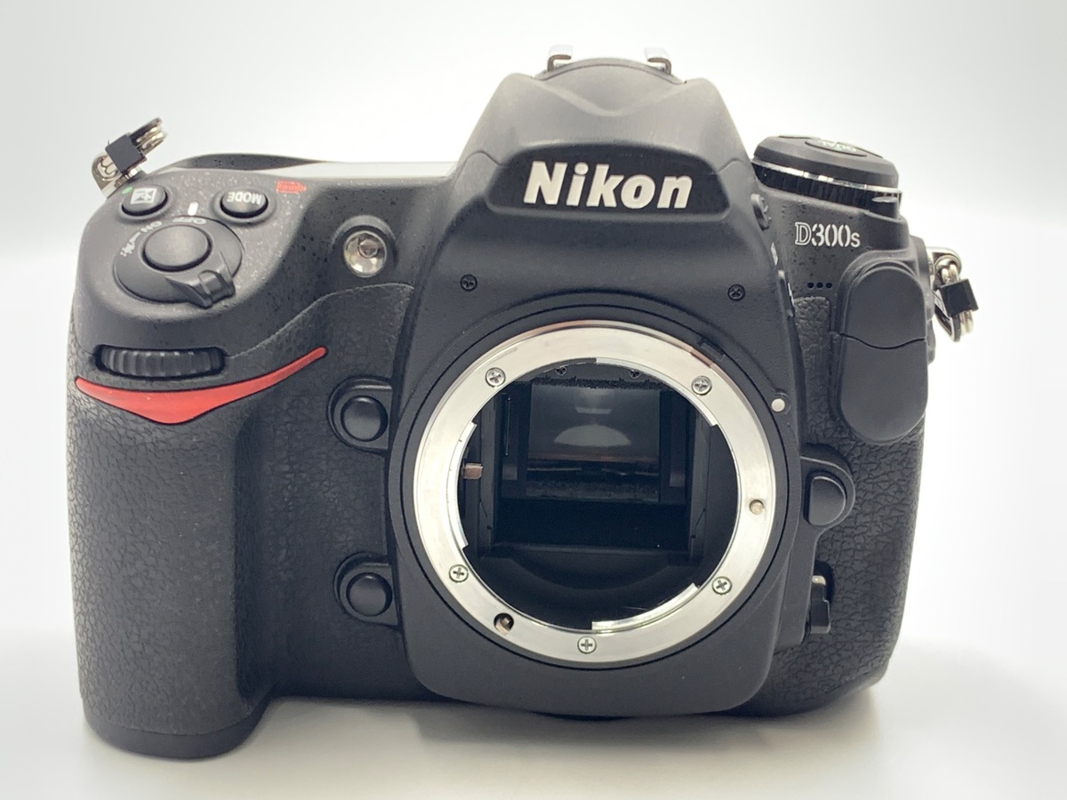 極美品｜Nikon D300ｓ｜ショット数 168,135 枚｜ボディ｜H100 極美品｜Nikon D300s｜ショット数 168，135 枚｜ボディ｜H100