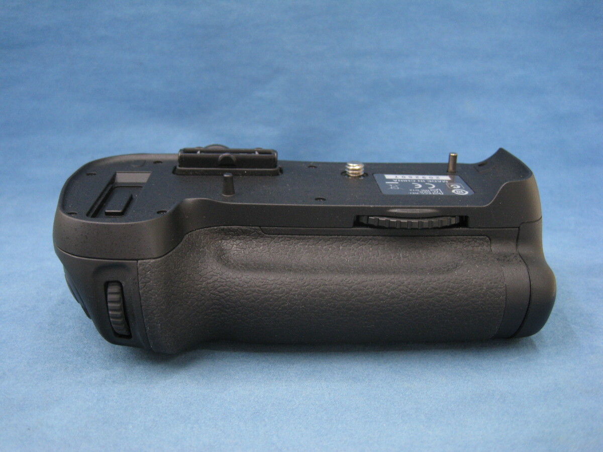 中古】ニコン マルチパワーバッテリーパック MB-D12 在庫一覧｜カメラ