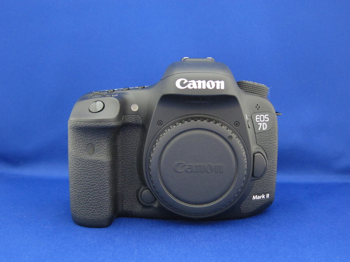 【値下】Canon EOS 7D mark2 ボディ　追記あり・キタムラ査定AB 中古：AB(良品)】キヤノン EOS 7D MarkII ボディ | 2447600004089