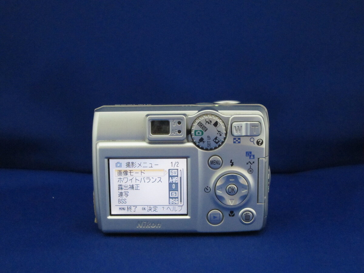 中古：B(並品)】ニコン（Nikon）COOLPIX 5600 シルバー【500万画素