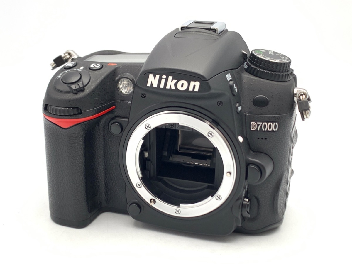 �j�R�� D7000 �{�f�B
