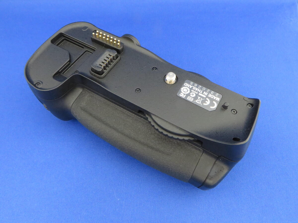 中古】ニコン マルチパワーバッテリーパック MB-D10 在庫一覧｜カメラ
