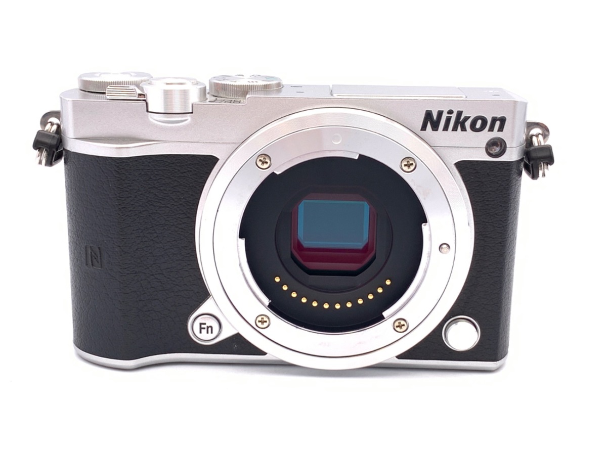 満足のダブルレンズ　高精細2416万画素　Nikon D3400　万能モデル ニコン D3400 ダブルズームキット 価格比較 - 価格.com