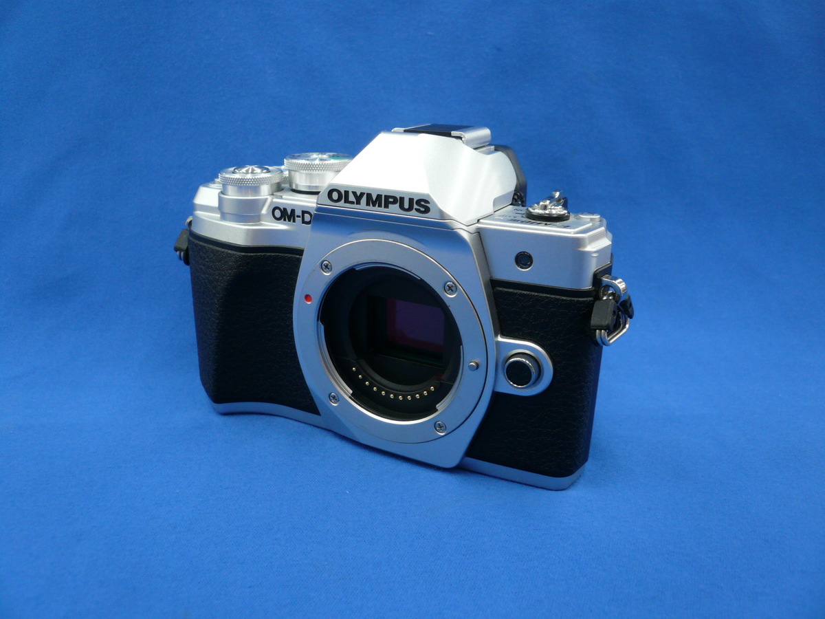 OM-D E-M10 Mark III ボディ [シルバー] 中古価格比較 - 価格.com