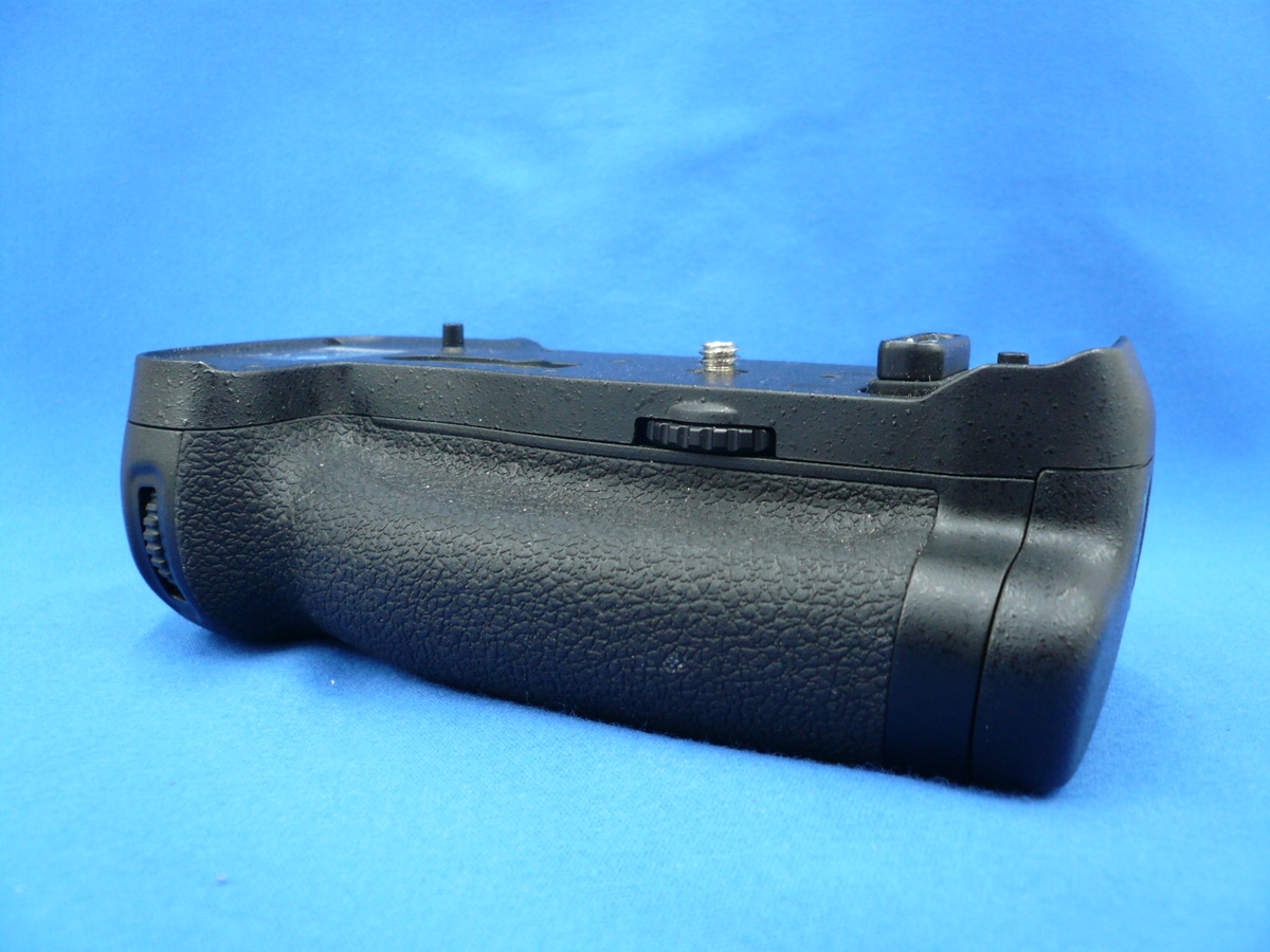 中古】ニコン マルチパワーバッテリーパック MB-D18 在庫一覧｜カメラ