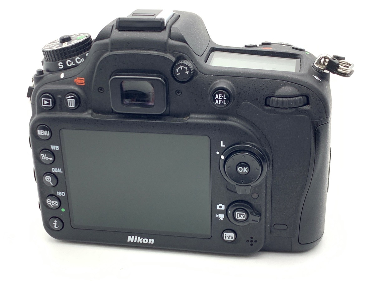 �j�R�� D7100 �{�f�B
