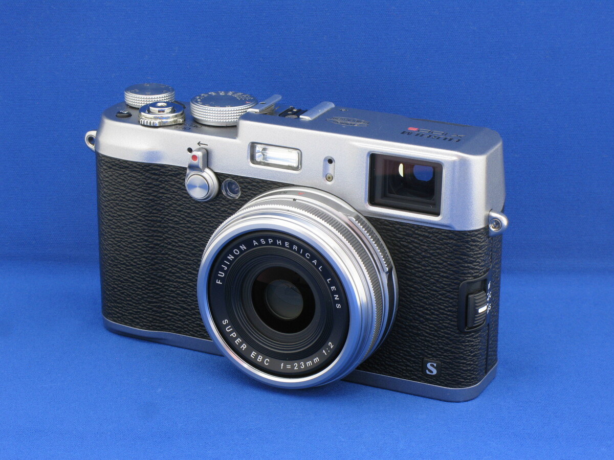 【動作確認済】FinePix Z950 ホワイト Amazon | FUJIFILM デジタルカメラ FinePix Z950EXR ホワイト