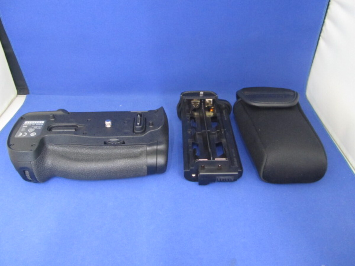 中古：B(並品)】ニコン マルチパワーバッテリーパック MB-D18