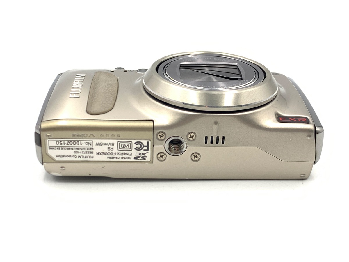 �t�W�t�C���� FinePix F600EXR �V�����p���S�[���h