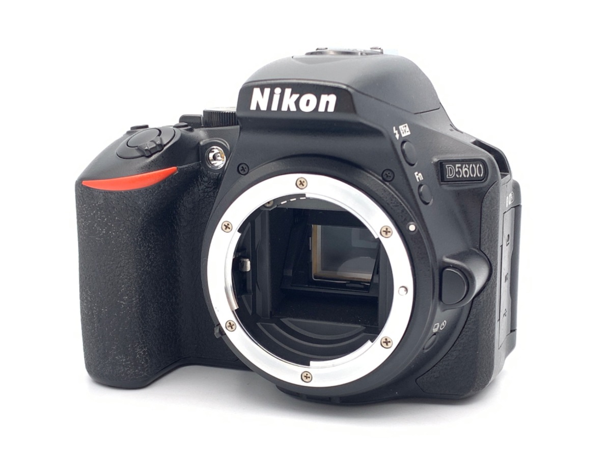 Nikon D5600 デジタル一眼レフ ボディ バリアングル液晶不良 訳あり