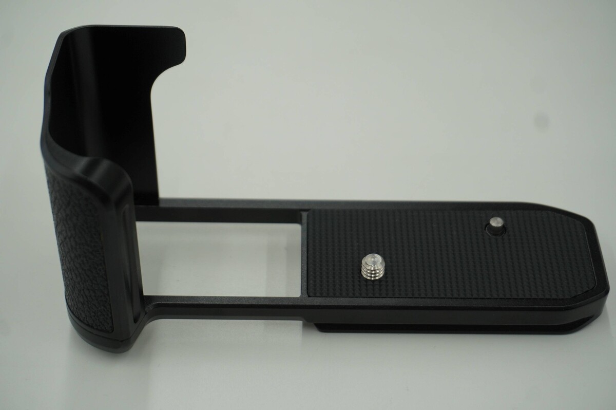 中古：B(並品)】ニコン Zf用エクステンショングリップ Zf-GR1 ブラック