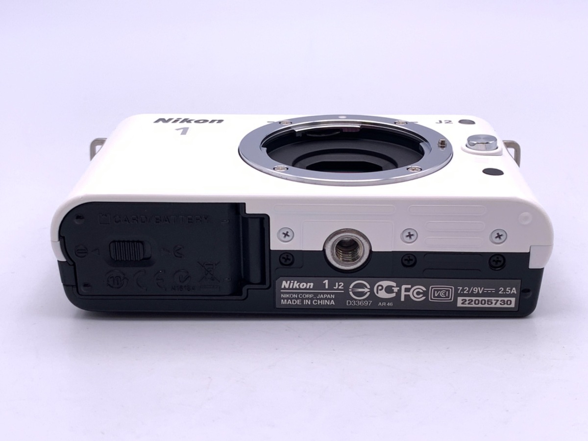 �j�R�� Nikon1 J2 �{�f�B �z���C�g