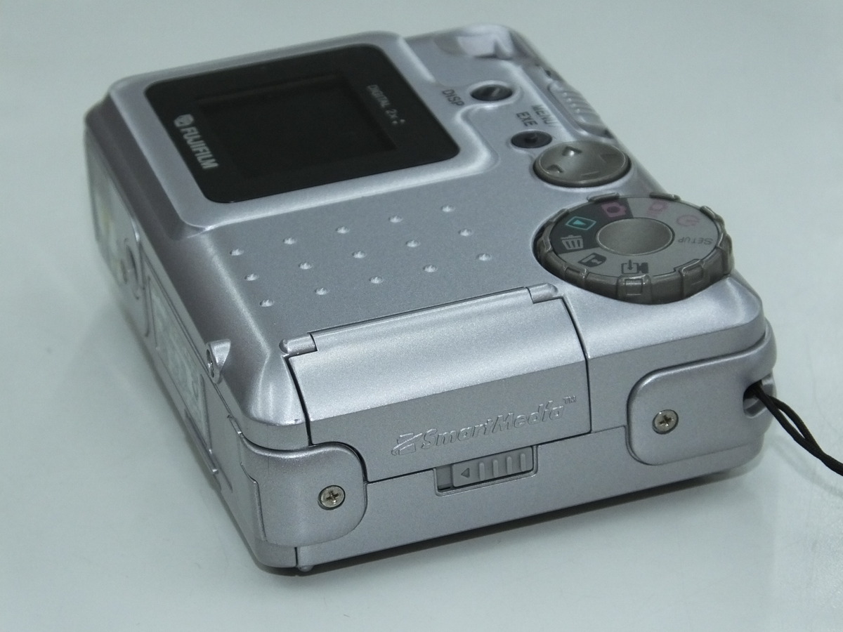 中古：B(並品)】フジフイルム（FUJIFILM）FinePix 1200【131万画素 