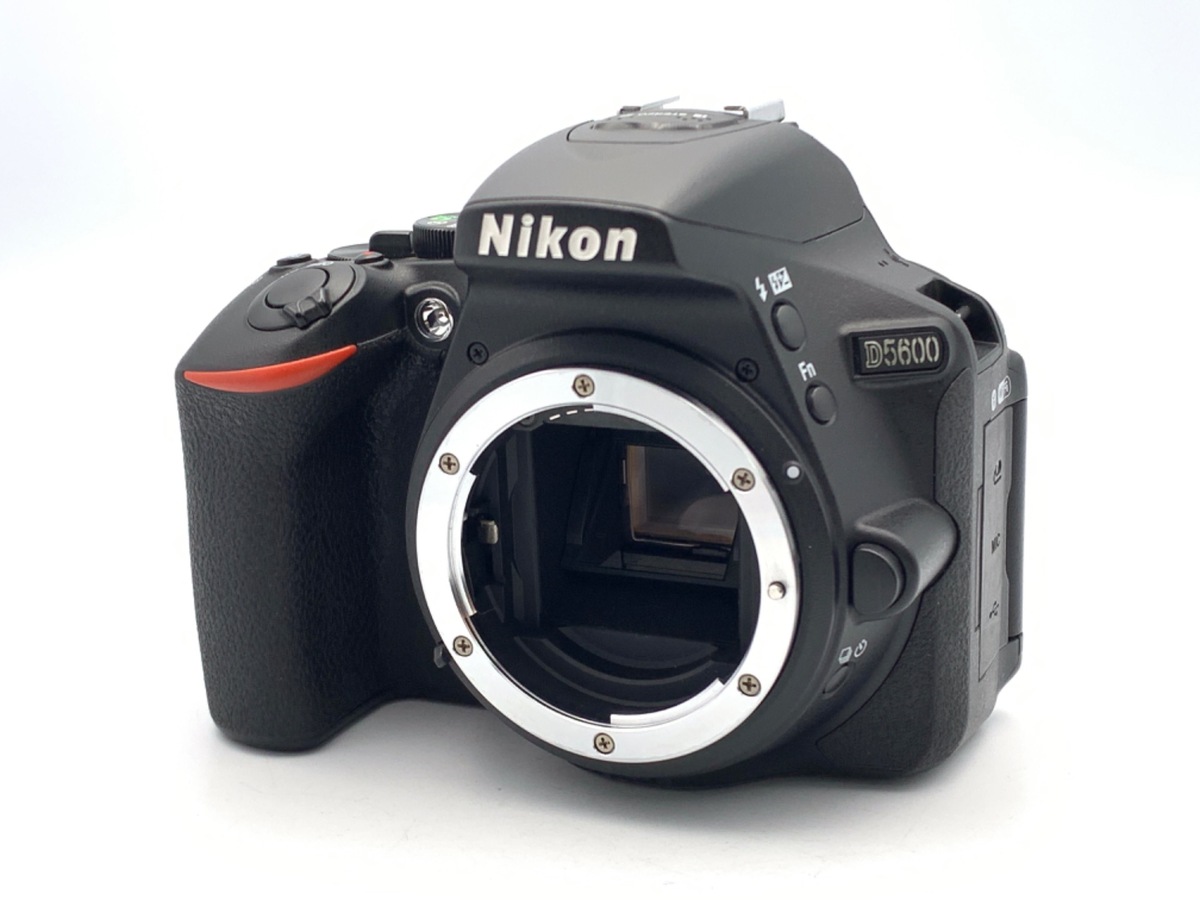 【動作OK/実写確認済】Nikon D5600 ボディ バッテリー、充電器付 中古：A(美品)】ニコン D5600 ボディ | 2448000092539