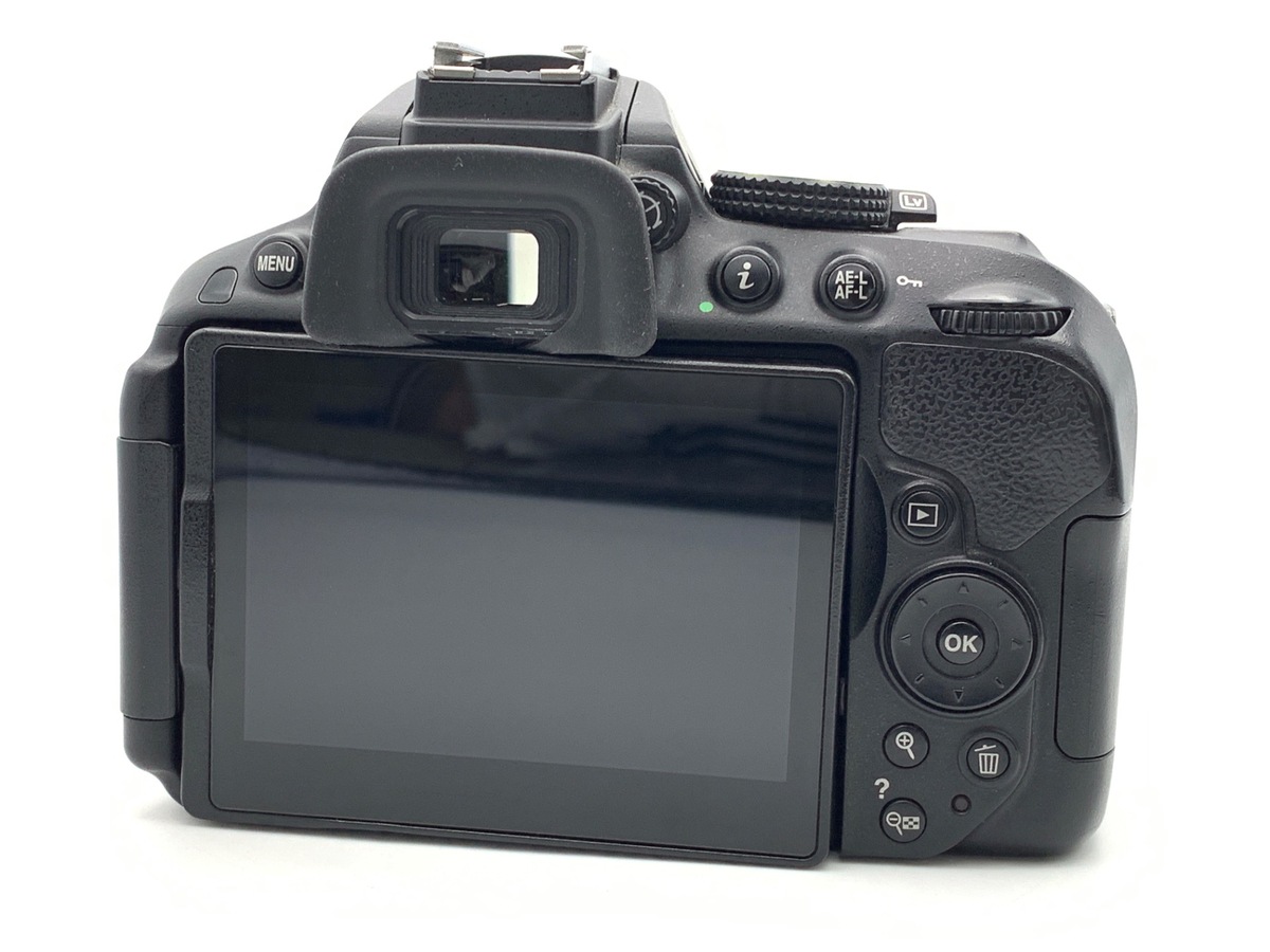 �j�R�� D5300 �{�f�B �u���b�N