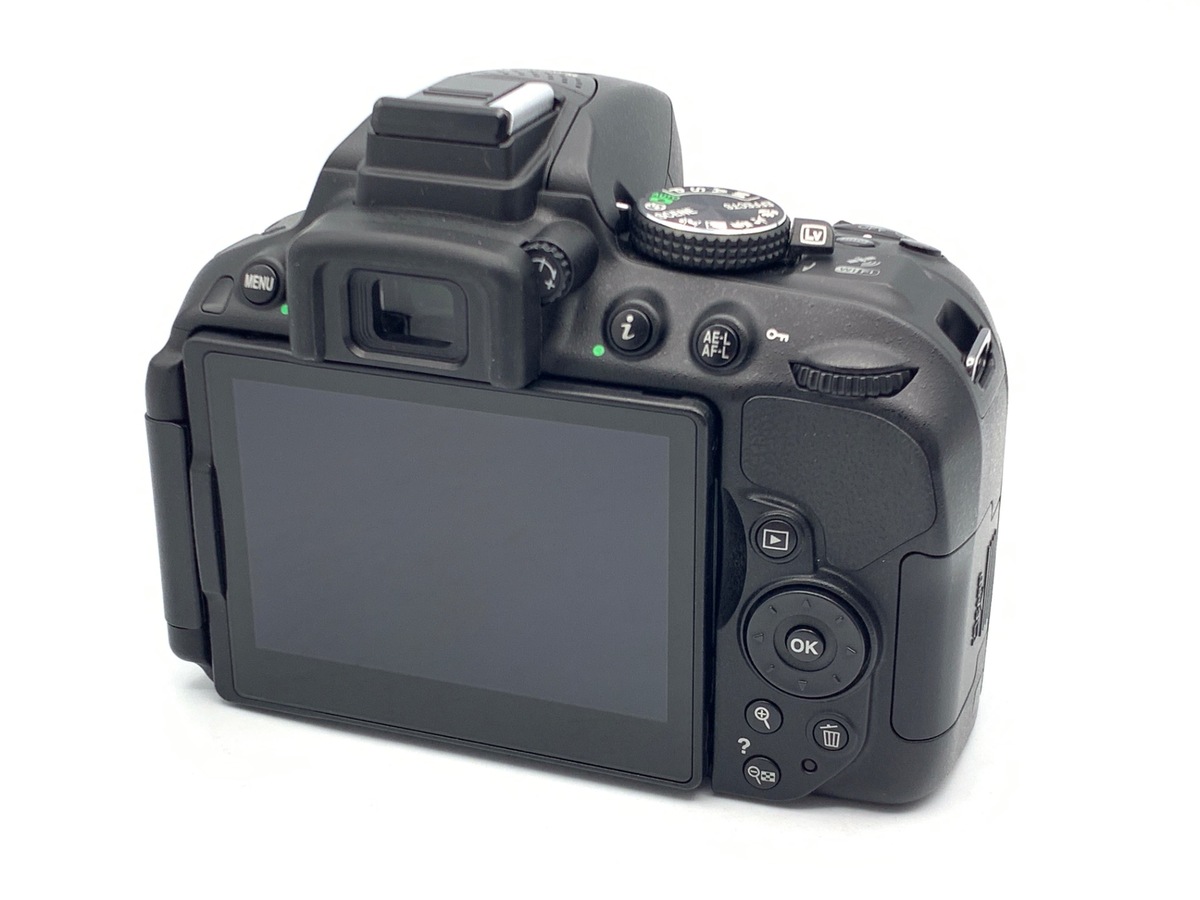 �j�R�� D5300 �{�f�B �u���b�N