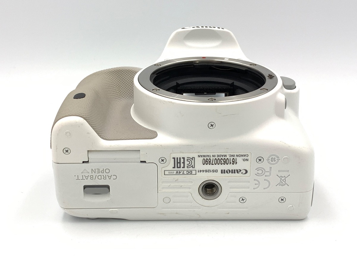 EOS kiss X7 ボディ ホワイト【1800万画素】