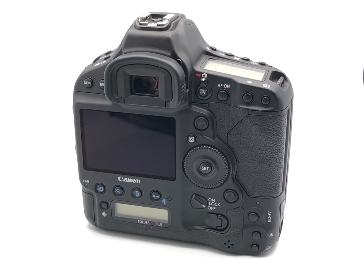 �L���m�� EOS-1D X Mark II �{�f�B