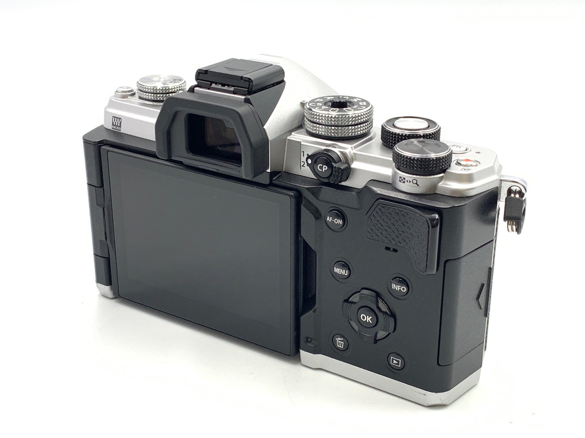OM SYSTEM OM-3 �{�f�B