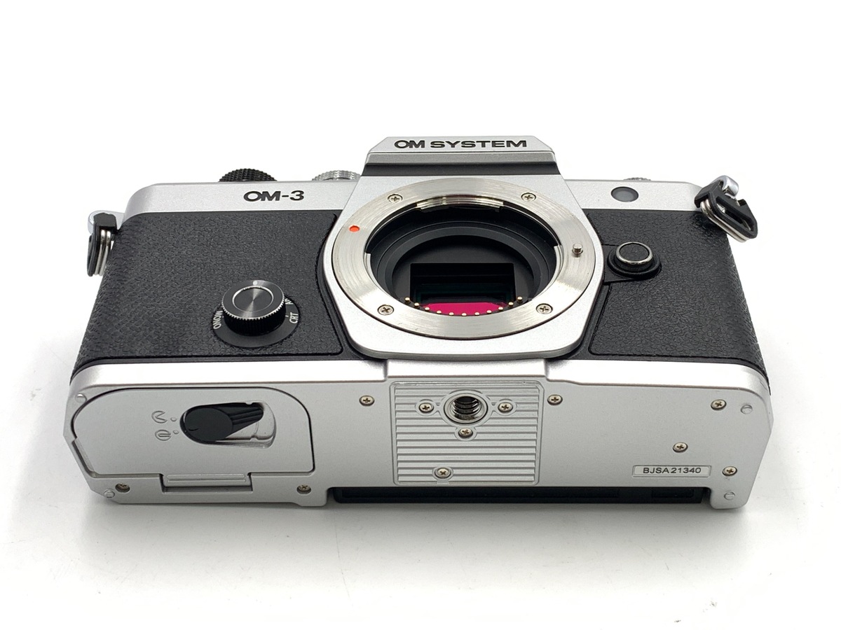 OM SYSTEM OM-3 �{�f�B
