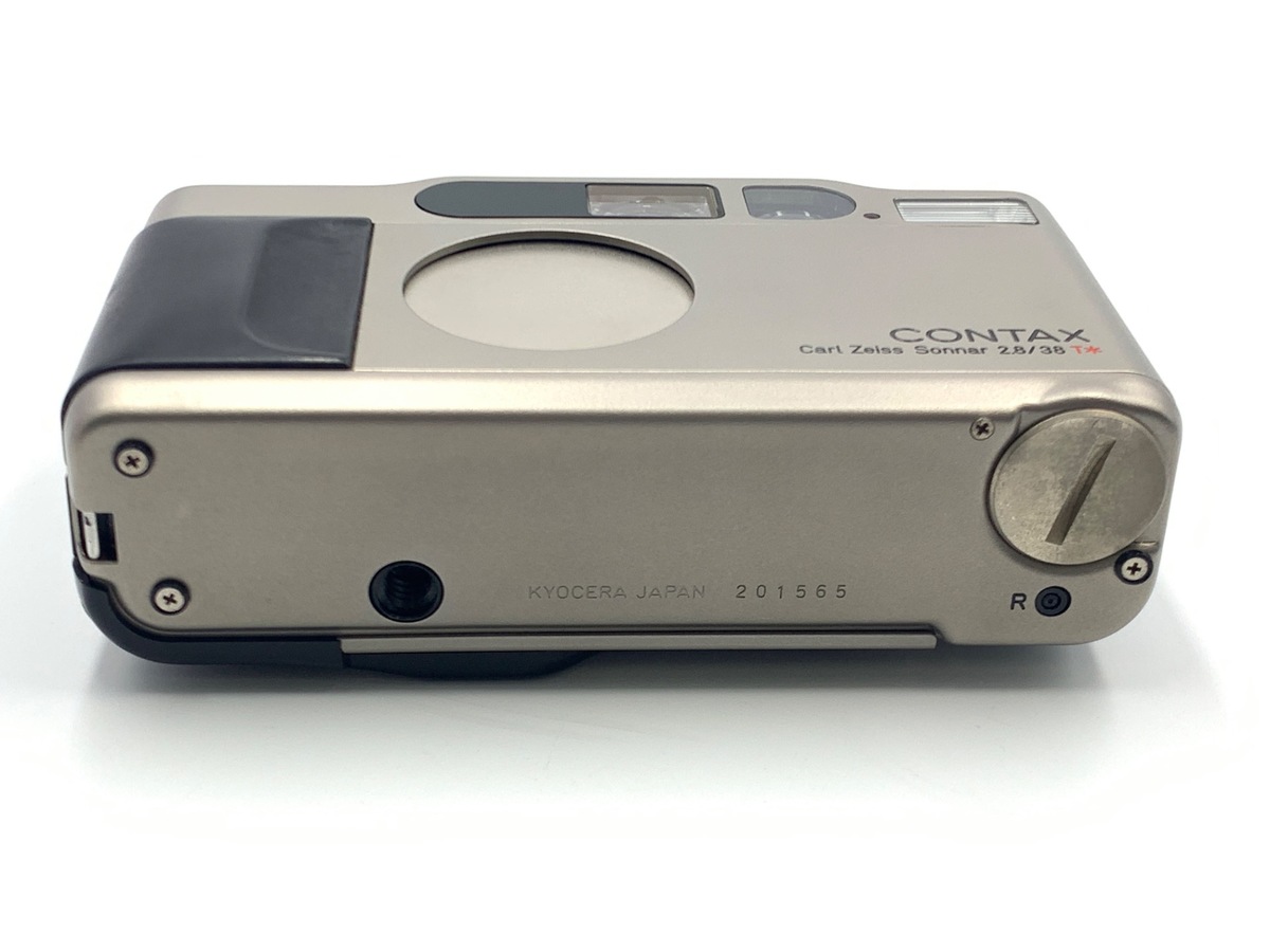 Ku CONTAX コンタックス T2 チタンクローム 中古 ジャンク品 中古：B(並品)】コンタックス（CONTAX） コンタックス T2 チタン