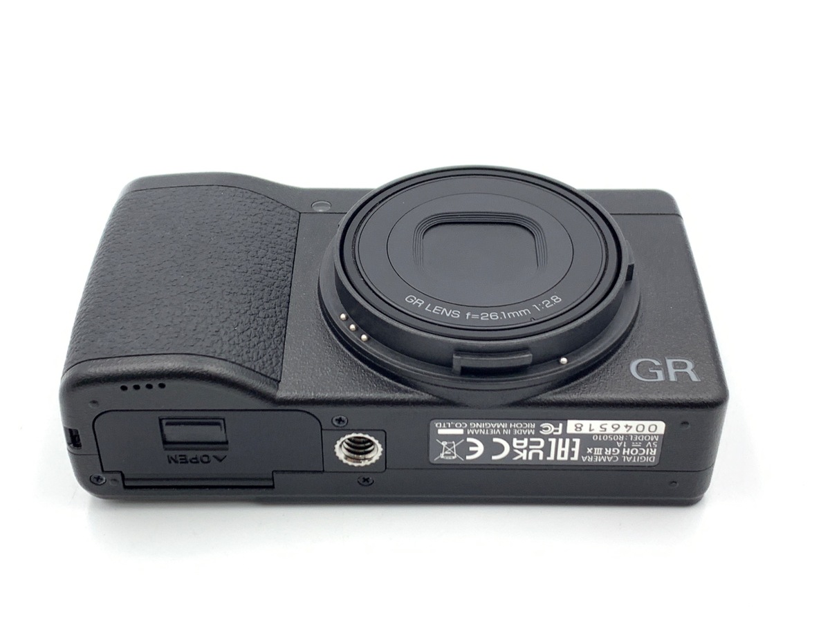 GR IIIx �y2424����f�z
