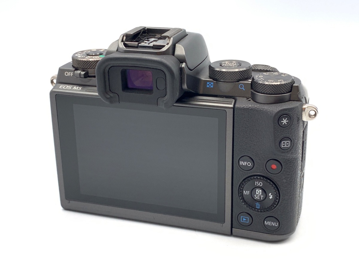 �L���m�� EOS M5 �{�f�B