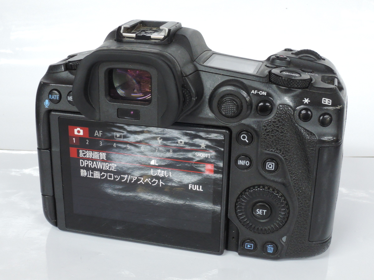 �L���m�� EOS R5 �{�f�B
