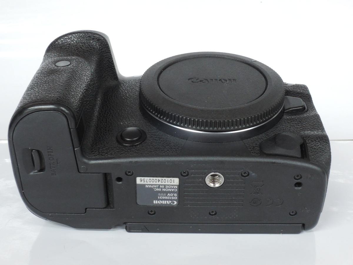 �L���m�� EOS R5 �{�f�B